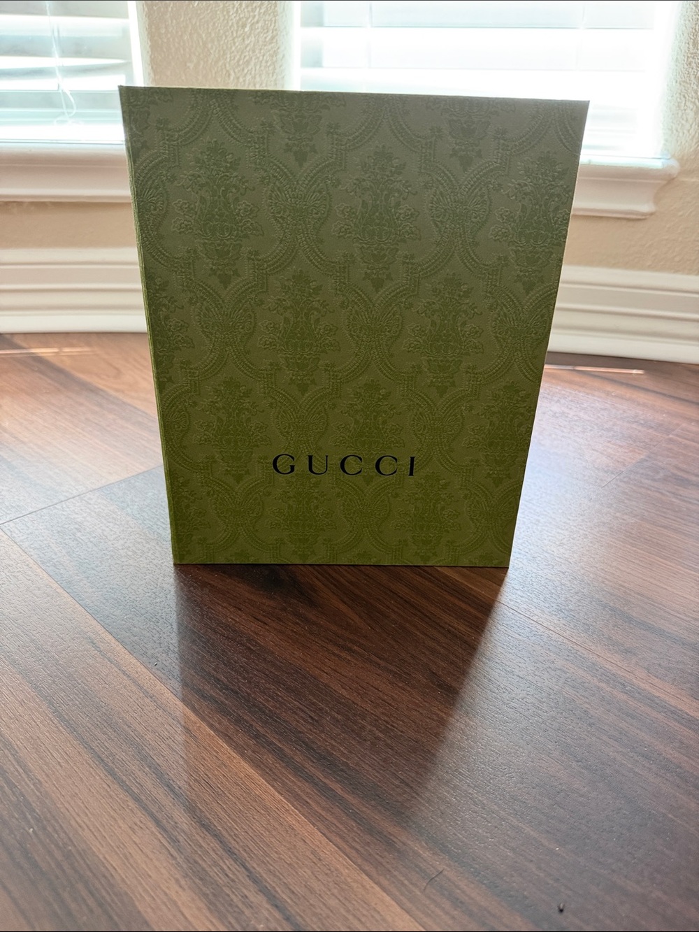 Gucci Olive Green Embossed Logo Box